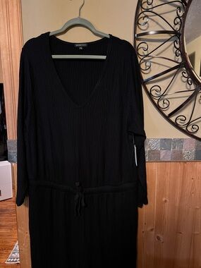 Beyond Yoga Black Ribbed V-Neck Long Sleeve Jumpsuit with Drawstring